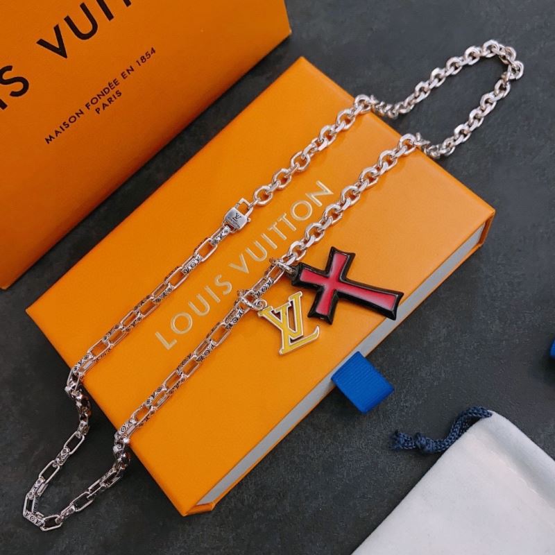 Louis Vuitton Necklaces - Click Image to Close